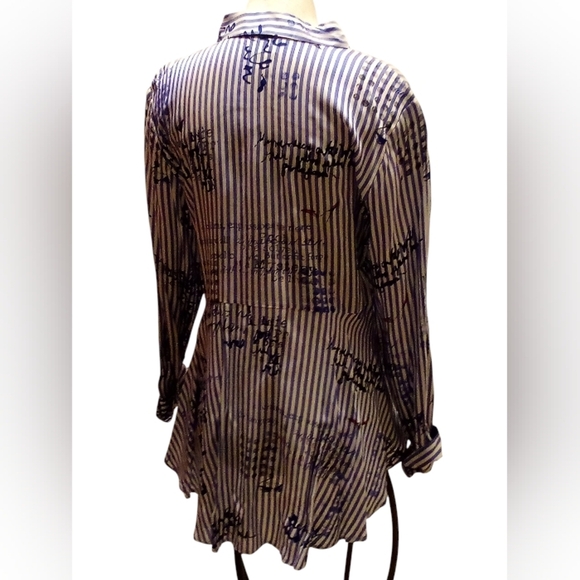 Chico’s - NWT- HI/Lo,  Long Sleeve Blue White Stripe Print Peplum Shirt, Size- 1 - Picture 6 of 13